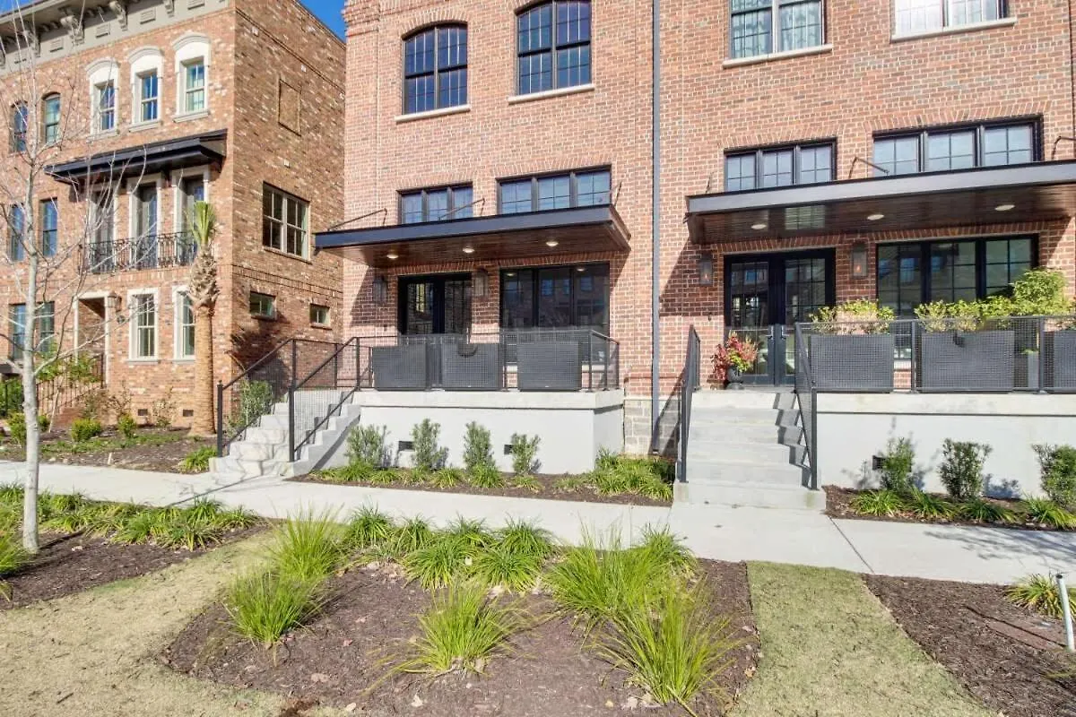 Holiday home Luxurious Townhome With River Views Savannah