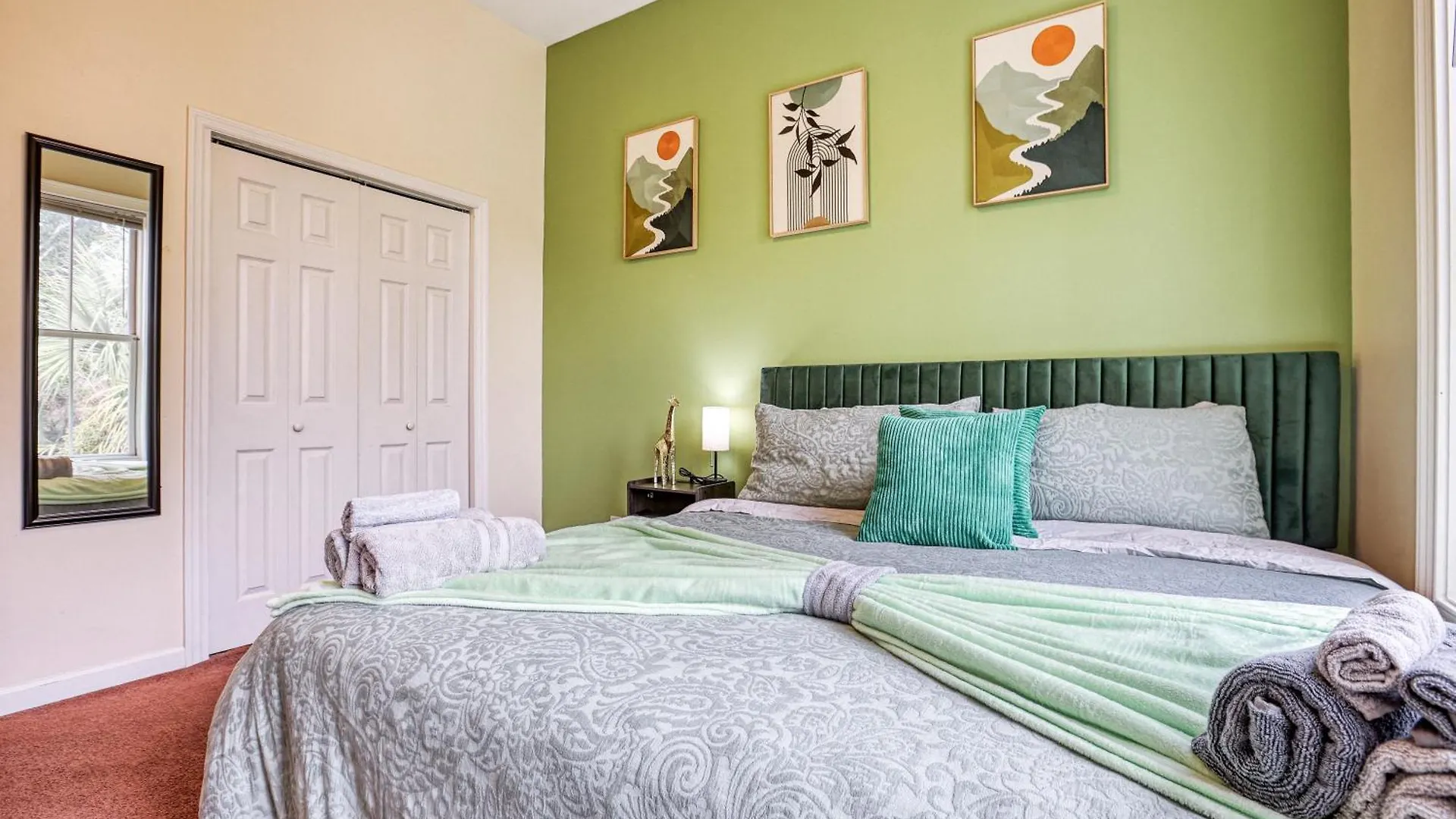 5min To Dt - King Beds - Parking - Telescope - Private Balcony Savannah