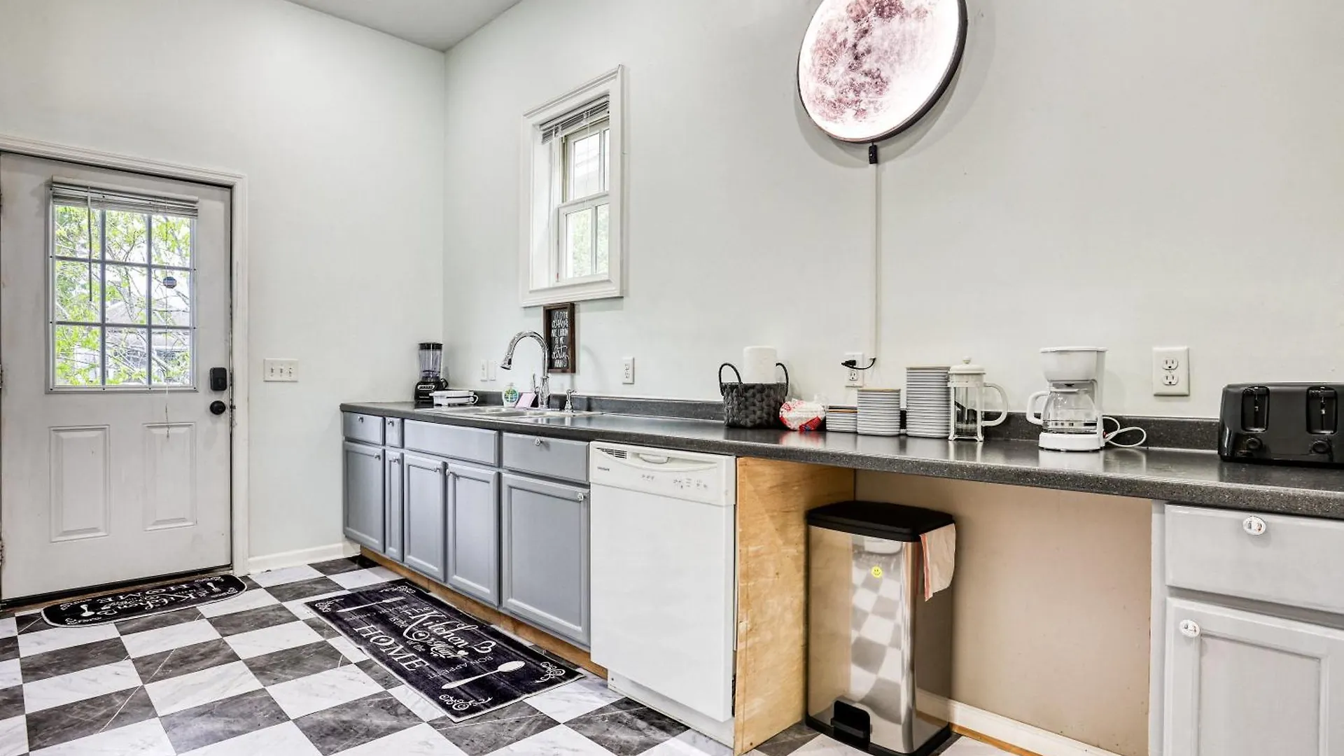 5min To Dt - King Beds - Parking - Telescope - Private Balcony Savannah