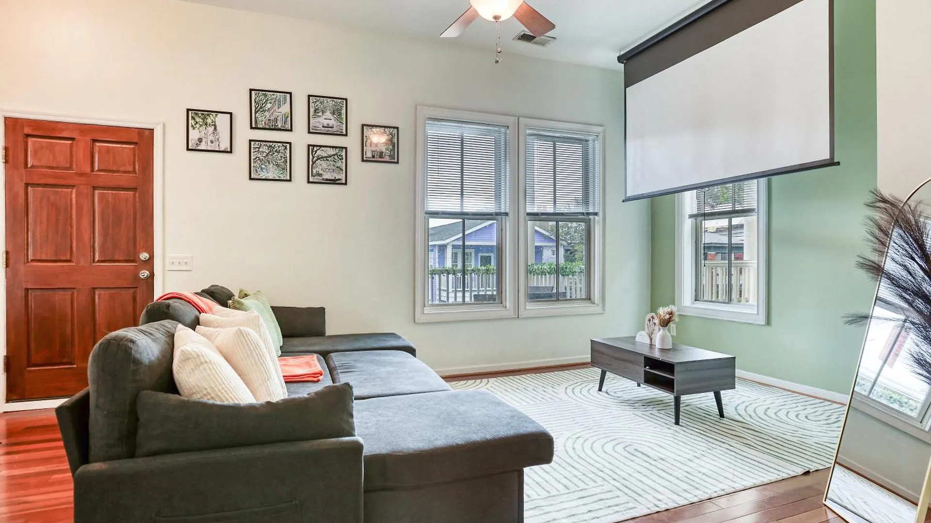 5min To Dt - King Beds - Parking - Telescope - Private Balcony *