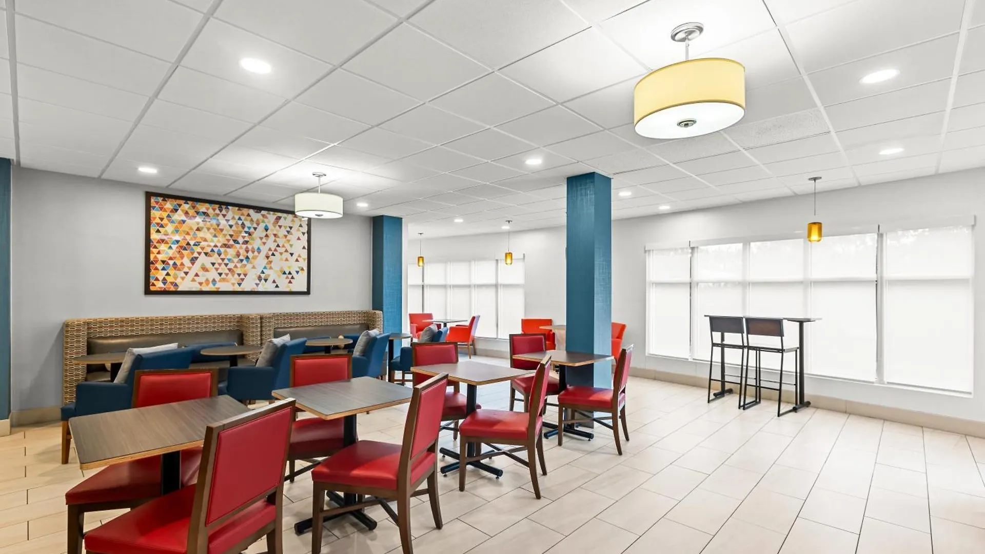Express & Midtown By Ihg