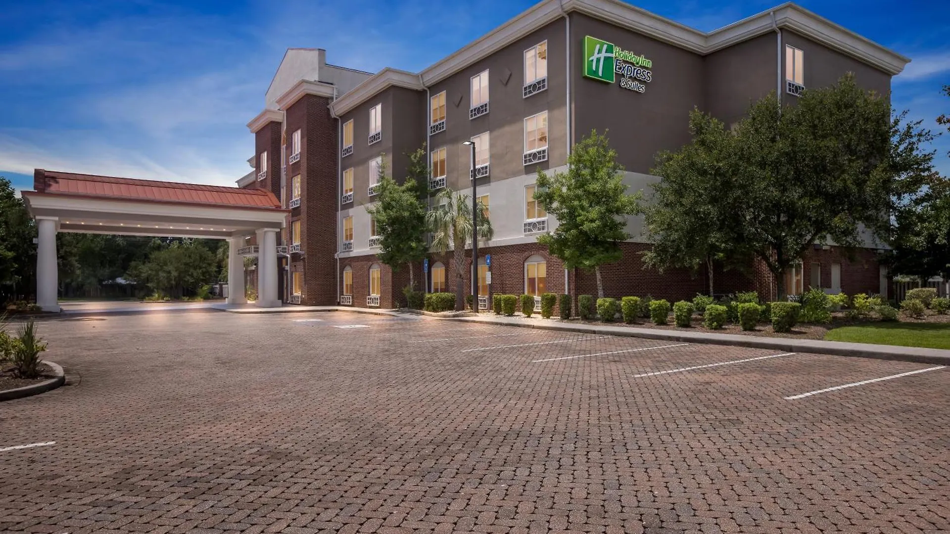 Express & Midtown By Ihg Hotel