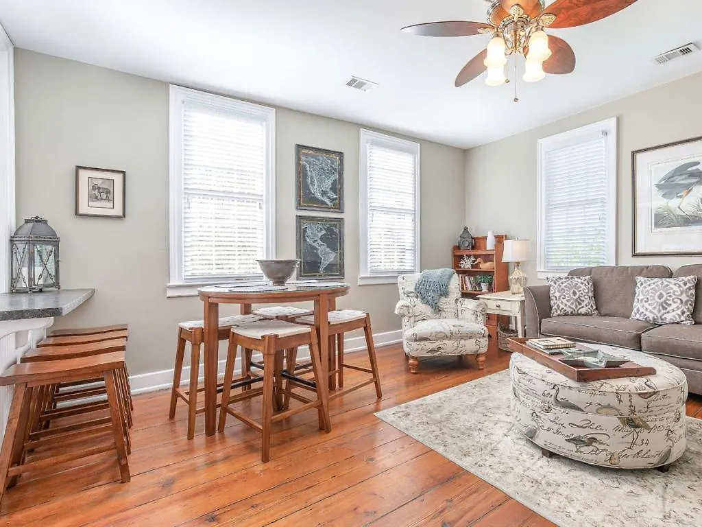 Apartment Habersham 3 *