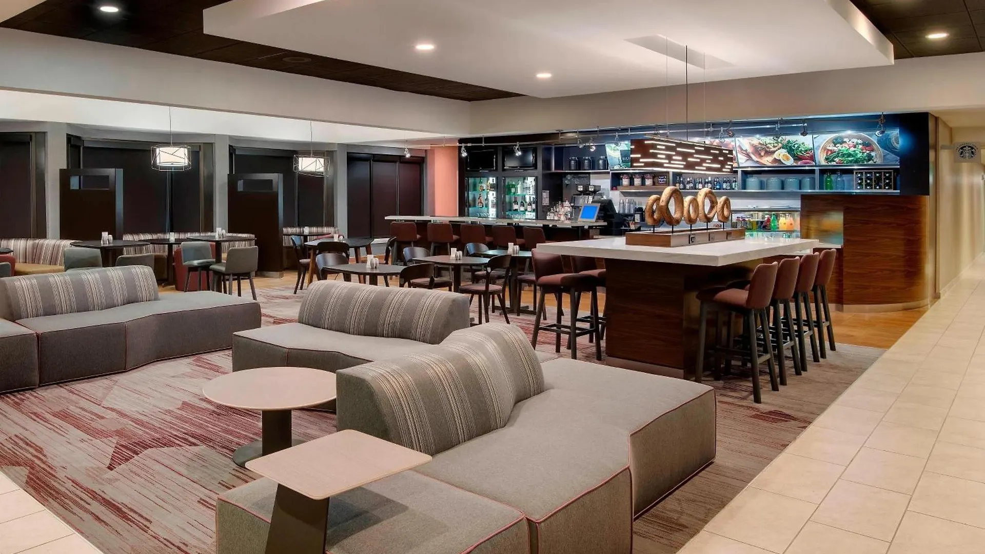 Courtyard By Marriott Midtown Hotel Savannah