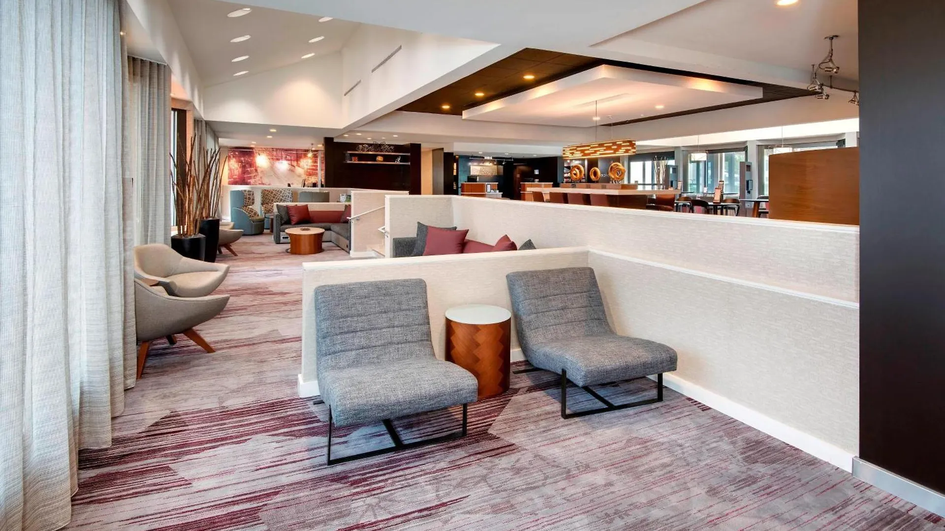 Hotel Courtyard By Marriott Midtown