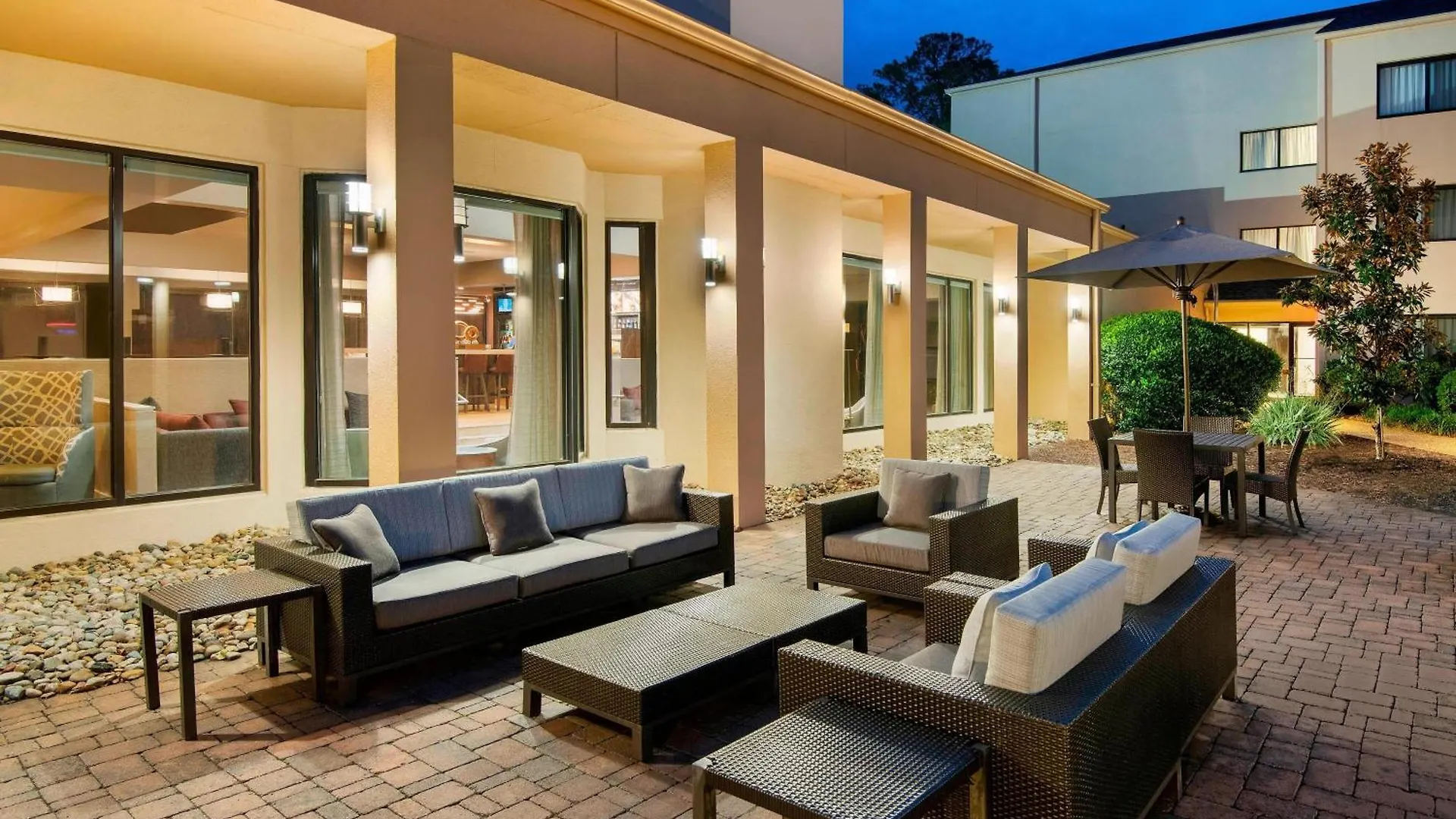 Courtyard By Marriott Midtown Hotel 3*