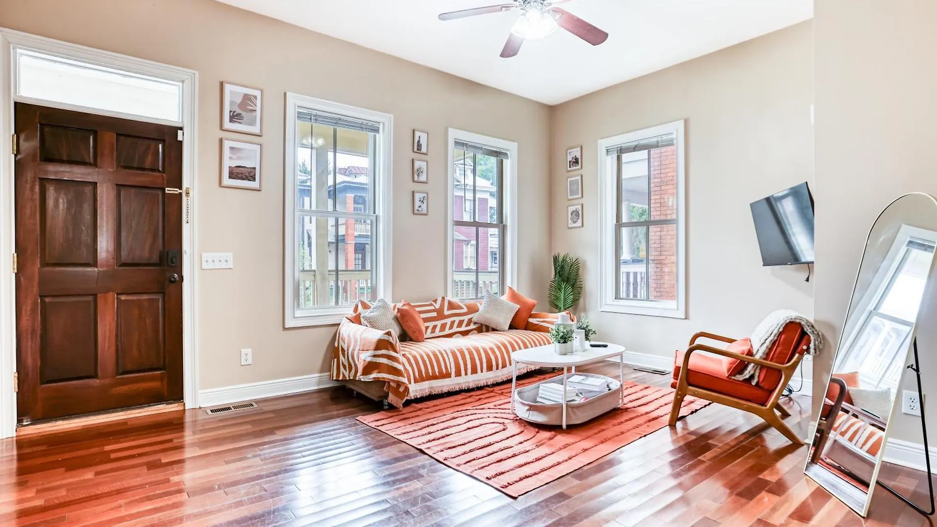 14 Ppl, Spacious Backyard, Hammock, Fitness Equipment, Near Down Town Apartment Savannah