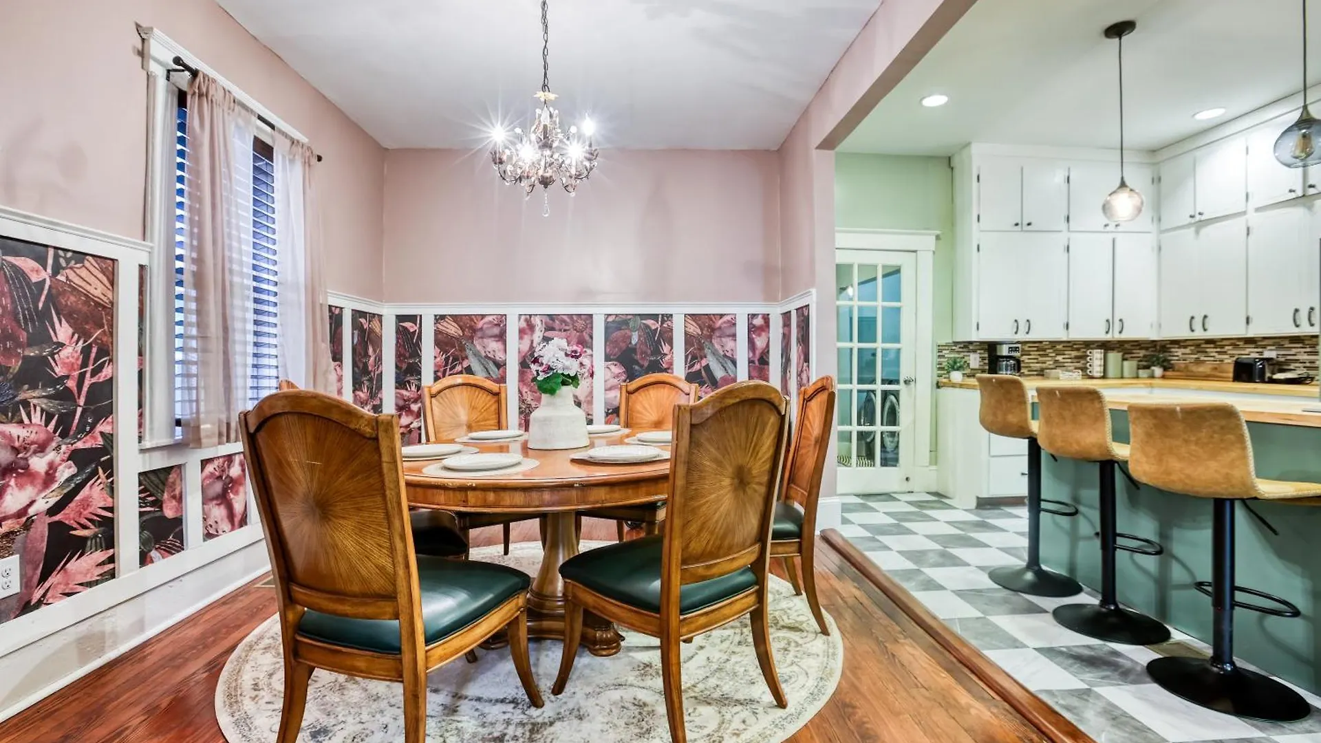 5 Mins To Forsyth - Downtown - Sleeps 10 - Starland Prázdninový dům