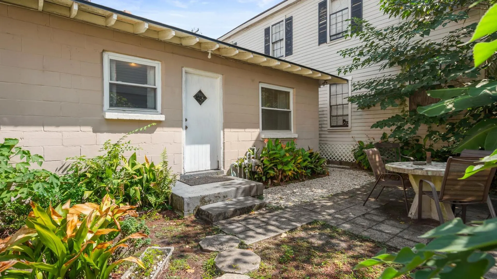 2br Affordable Walkable Duplex Near Forsyth Park Free Parking * サバンナ