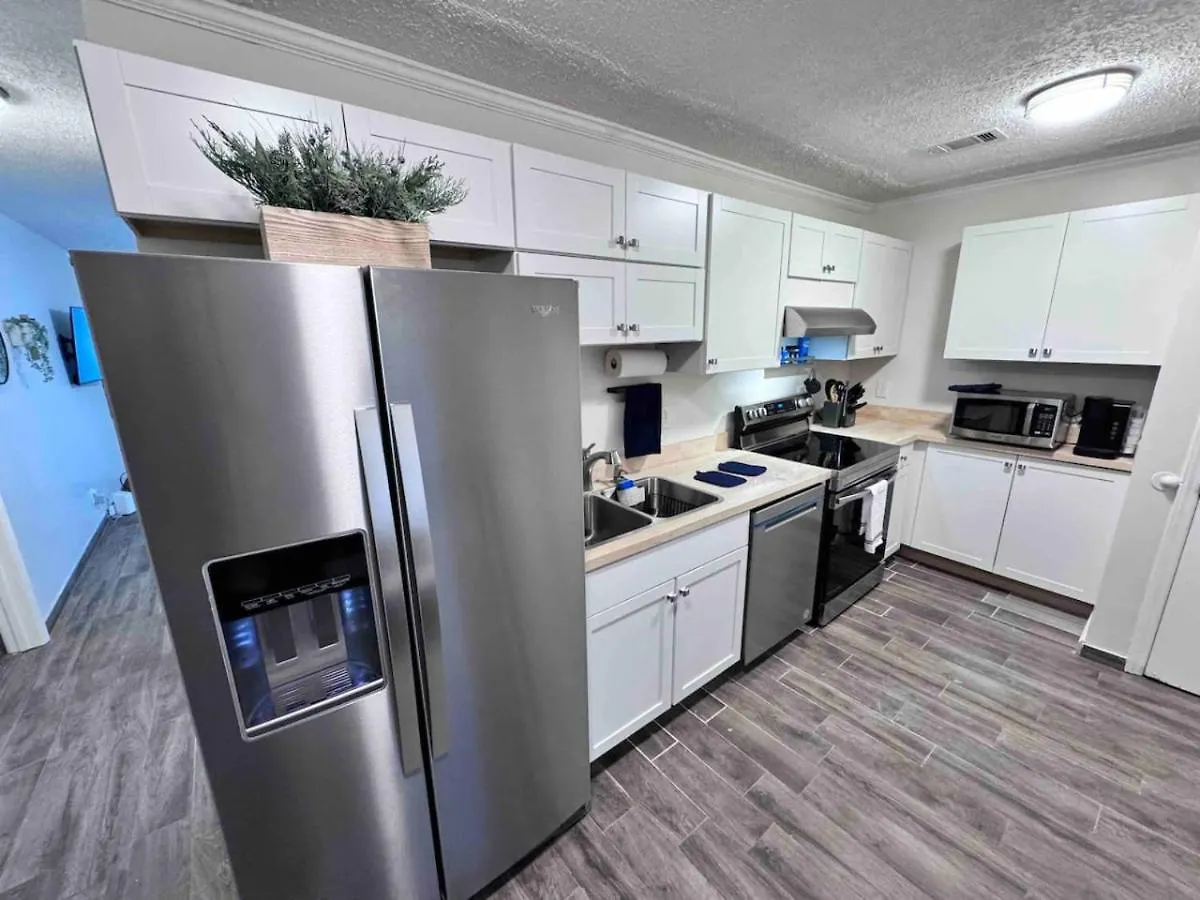 Apartment I-95 And Tanger Outlets. Pet Yes
