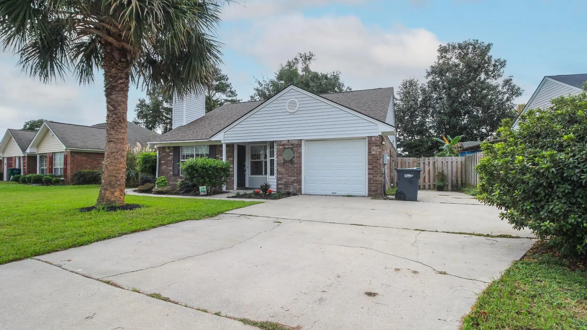 Holiday home Near Dtwn And With Game Room! *