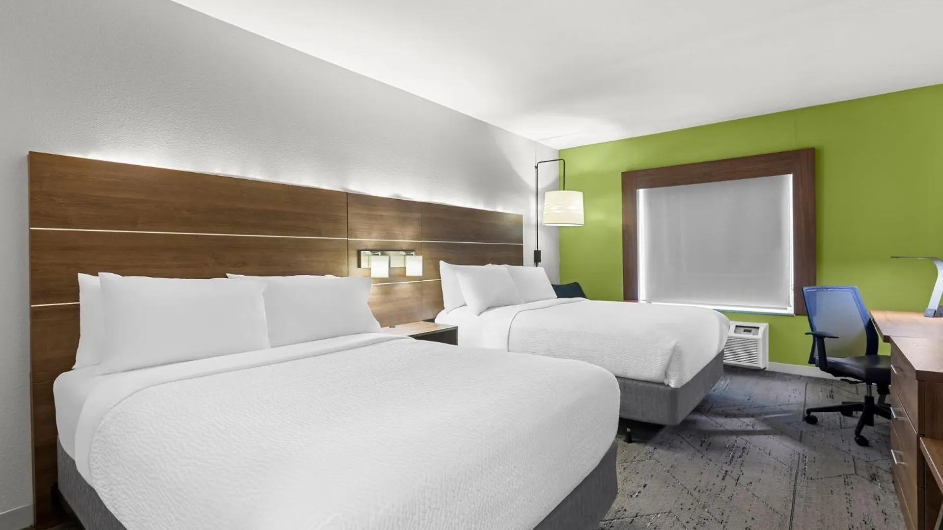 Express & Midtown By Ihg 3*
