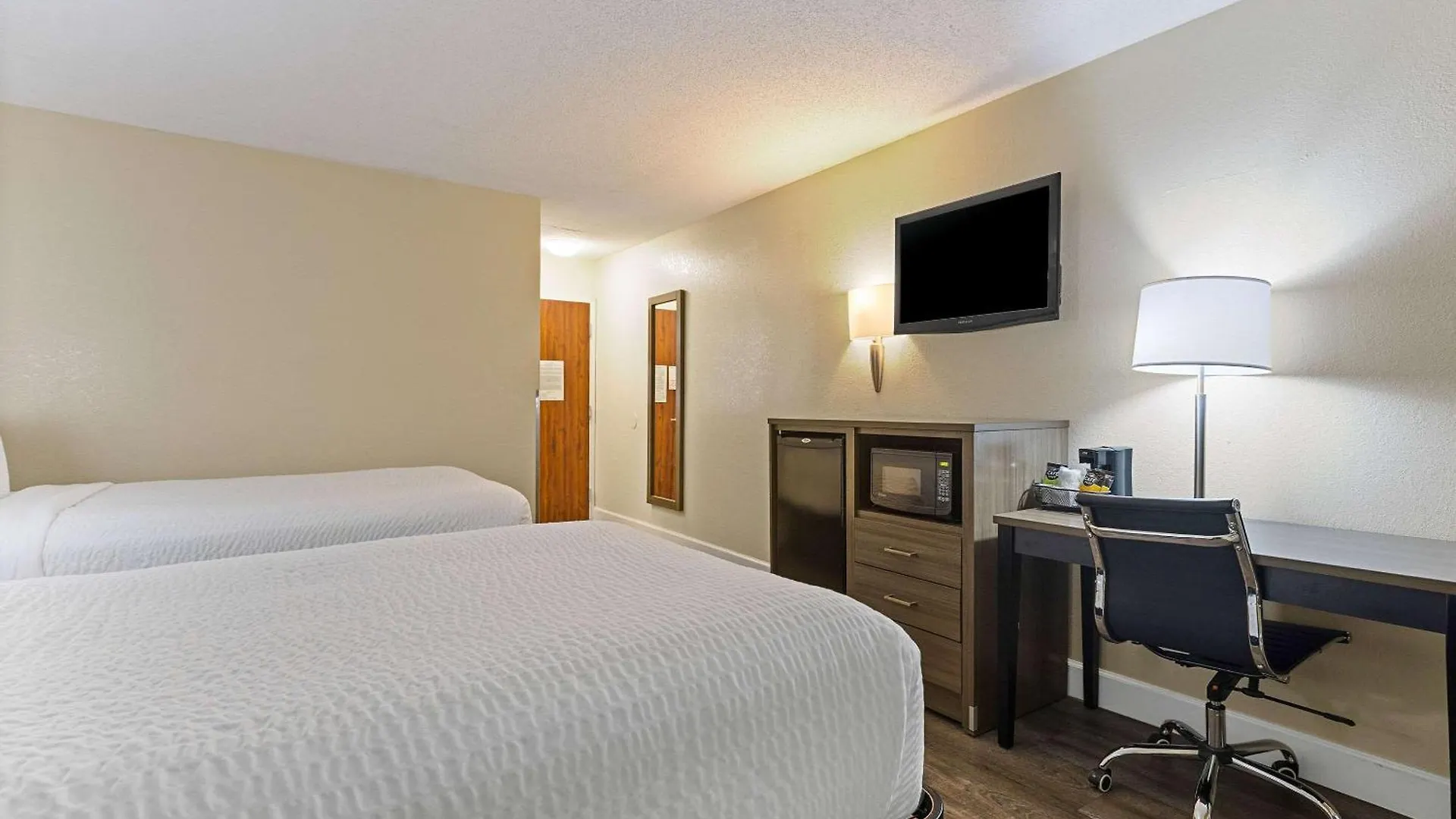 Clarion Pointe Gateway I-95 Hotel Savannah