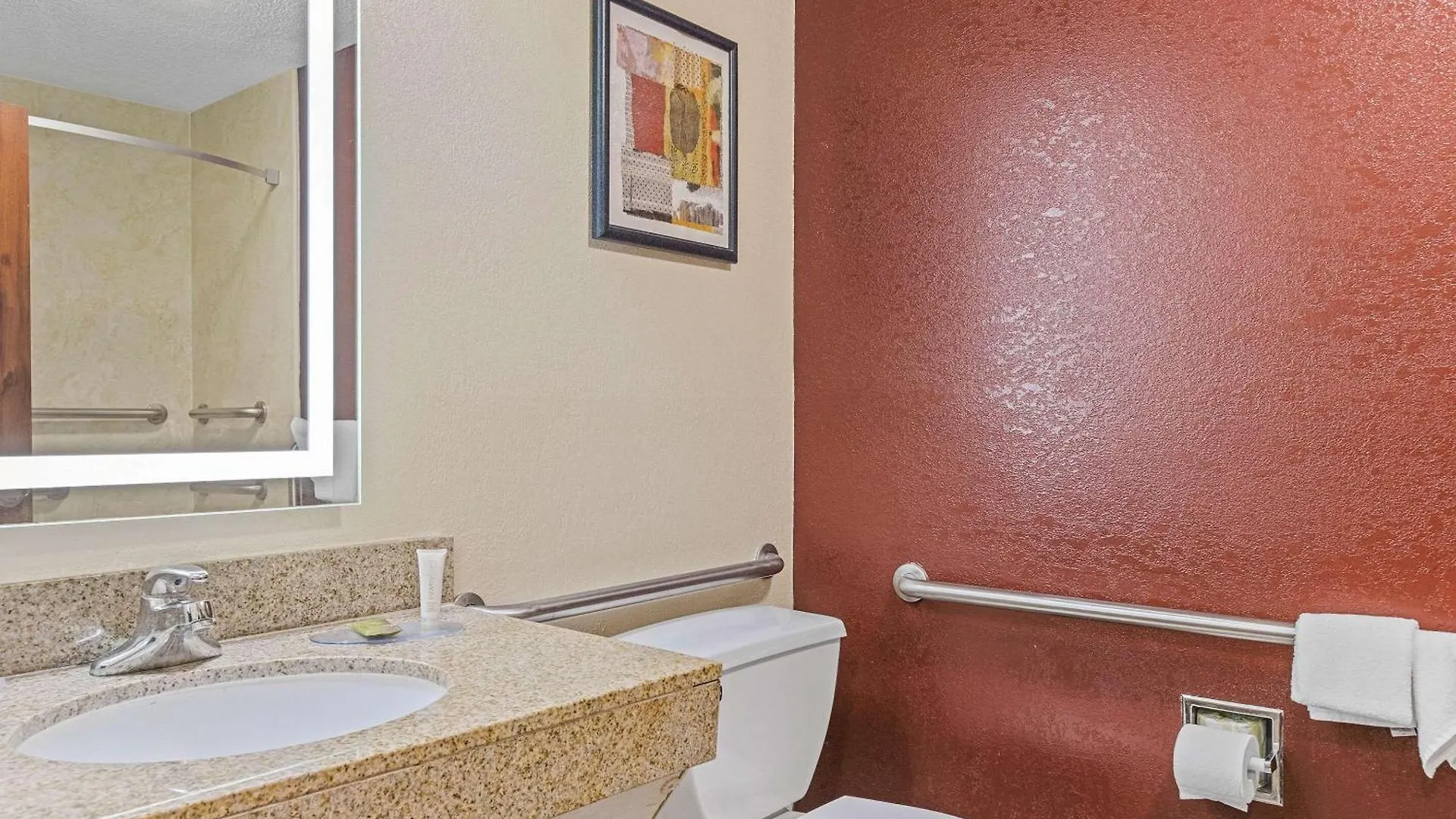 Clarion Pointe Gateway I-95 Hotel Savannah