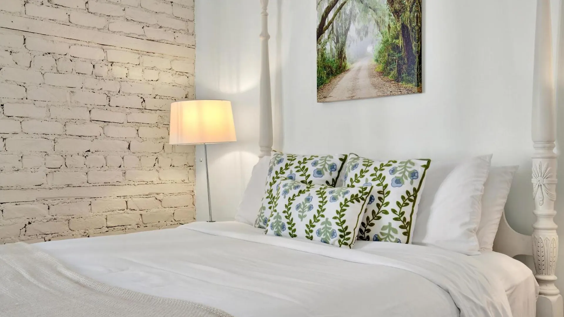 Broughton Retreat Apartment Savannah
