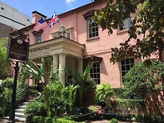 305 W Taylor Garden *