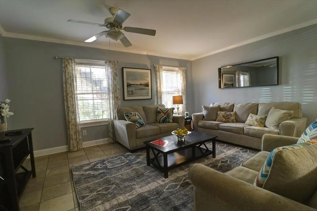 305 W Taylor Garden Savannah