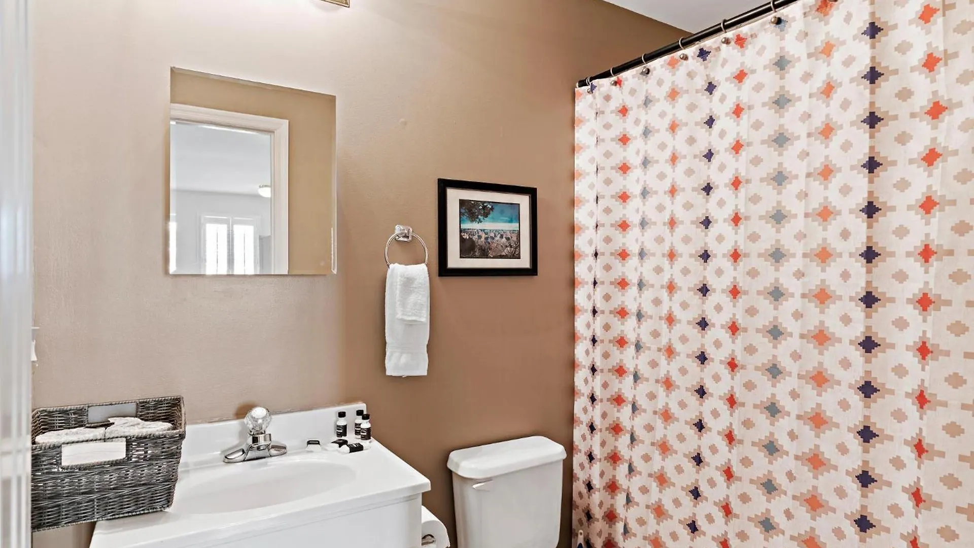 535 E Liberty Lane Carriage House Savannah