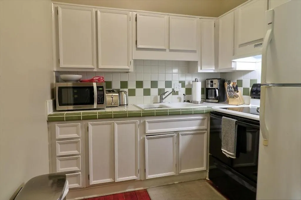 Apartment 121 W Jones Loft 4f Savannah