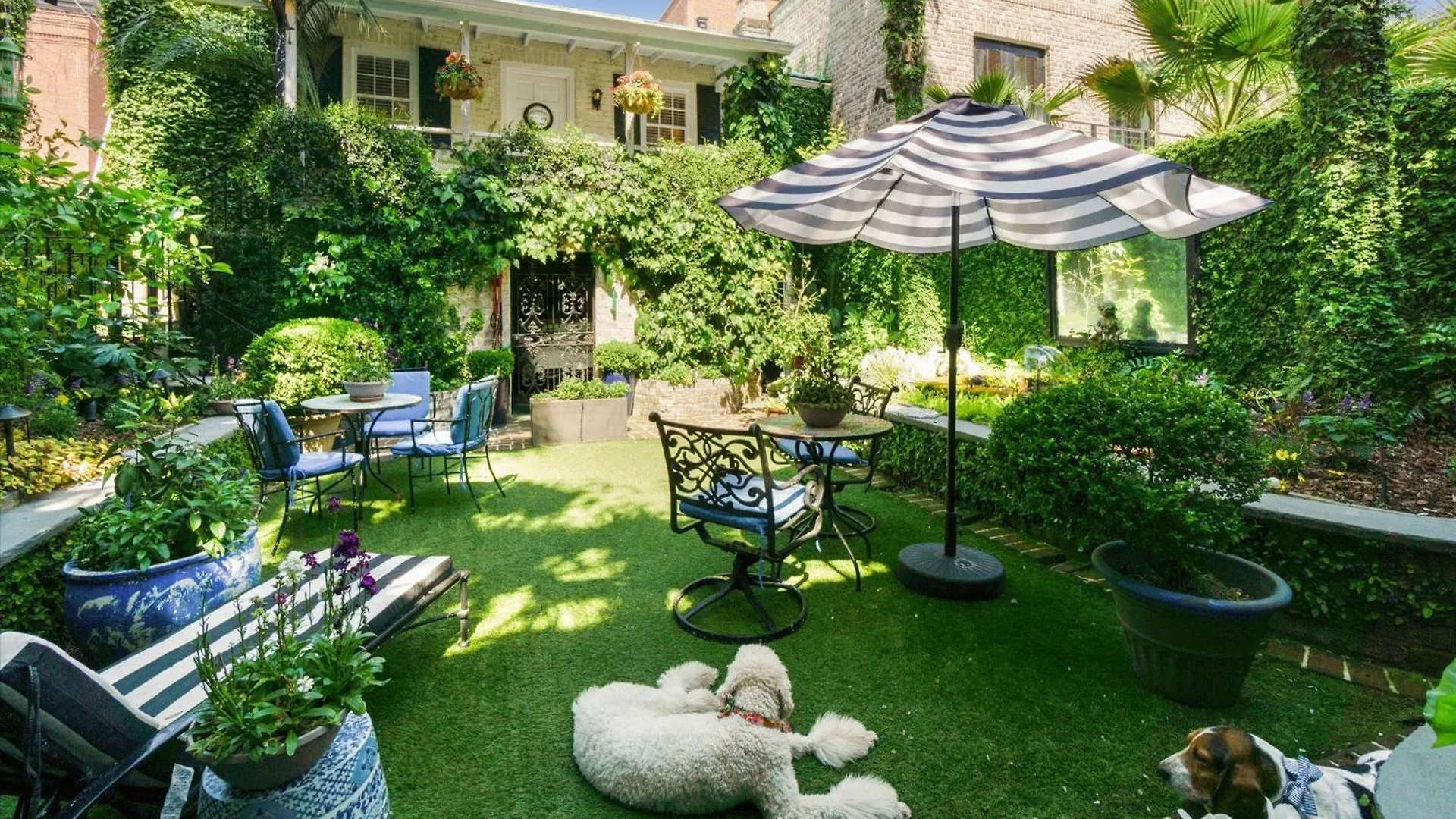 16 E Jones Carriage House Holiday home Savannah