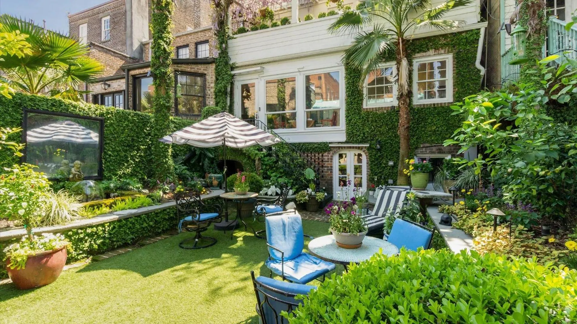 16 E Jones Carriage House Holiday home Savannah