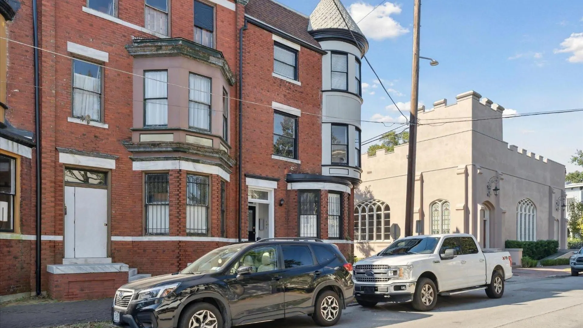 109 W Bolton Unit C سافانا