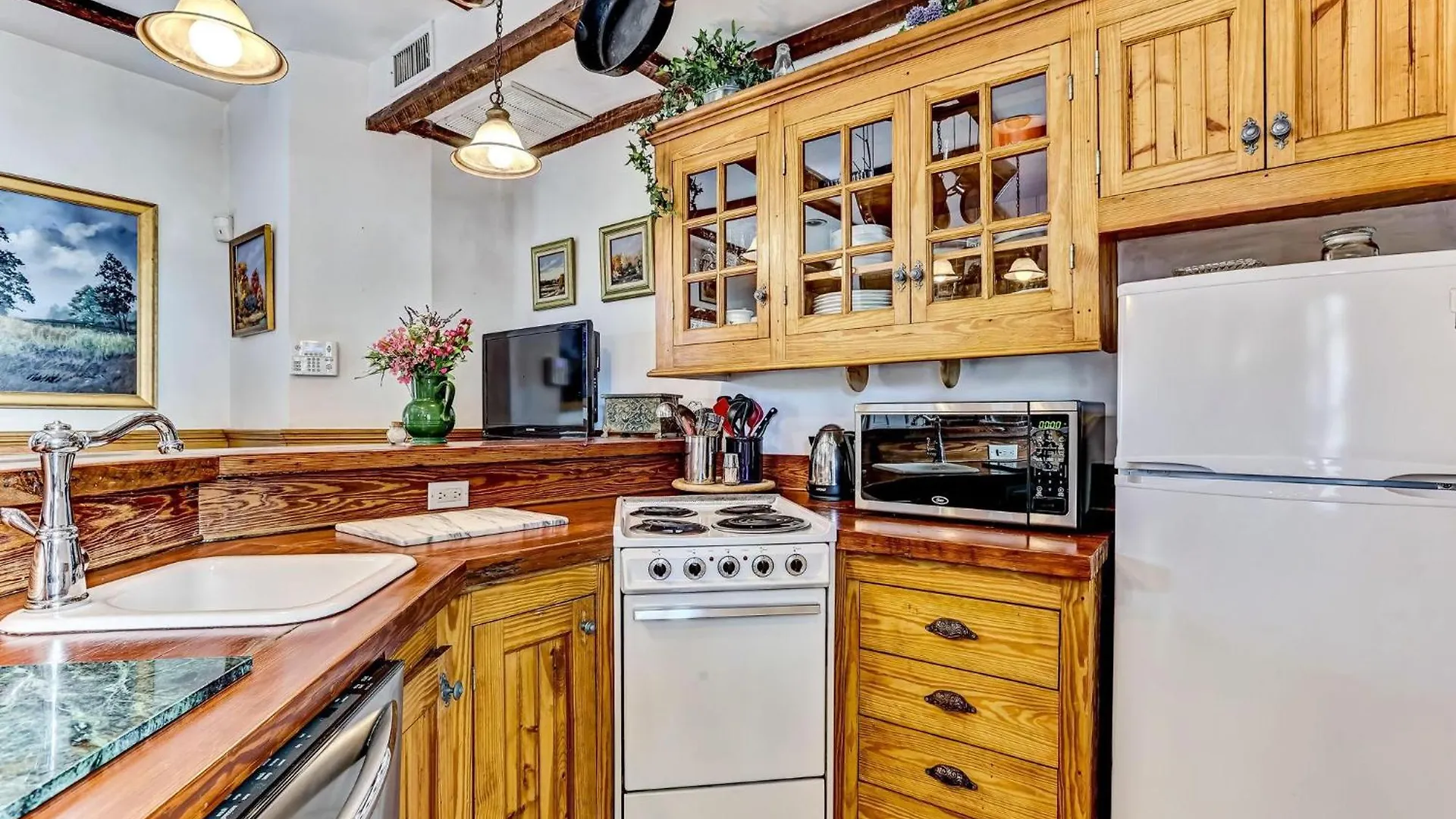 554 E Taylor Street Ch Holiday home *