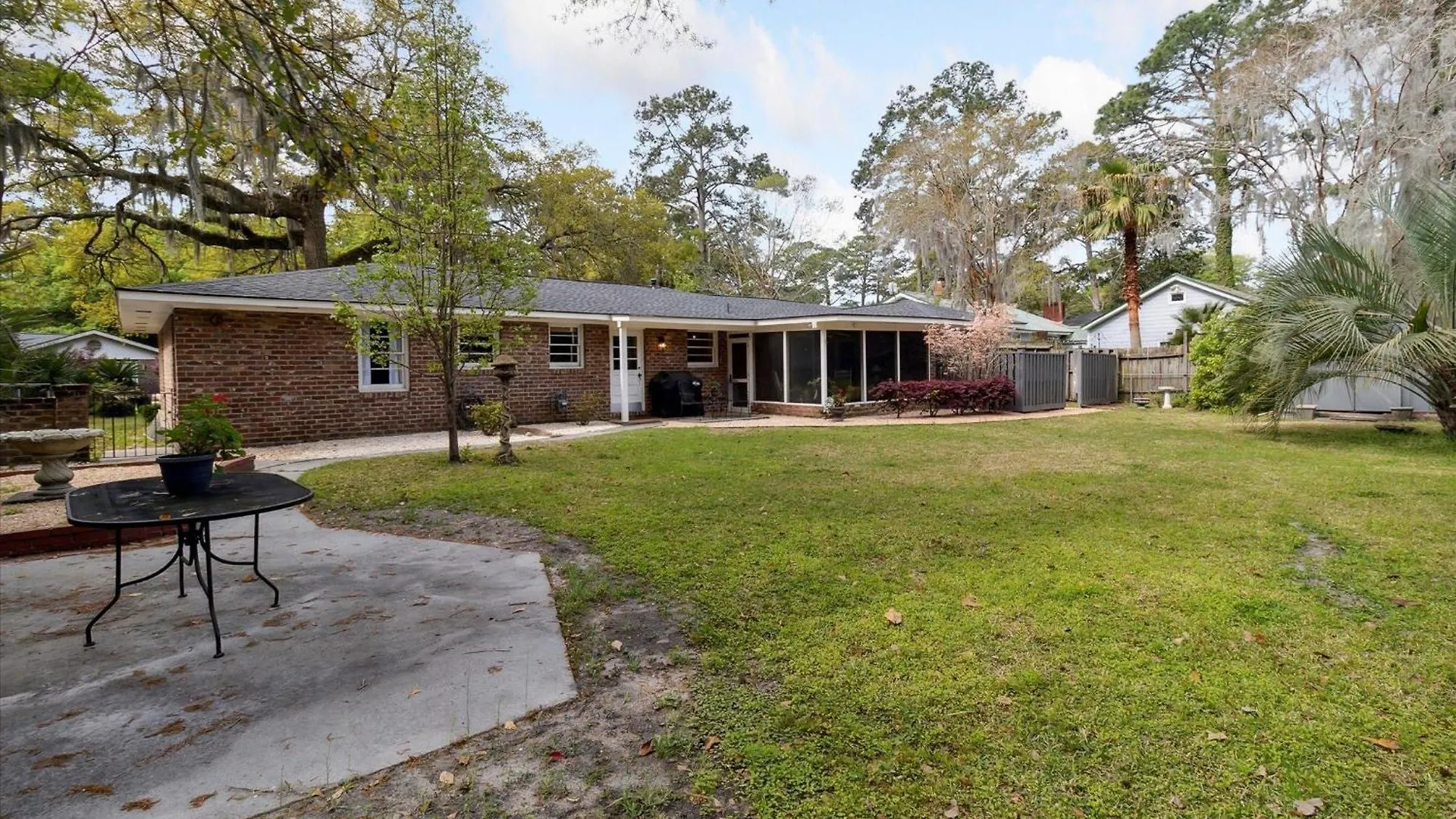 Holiday home 32 Romney Place Savannah