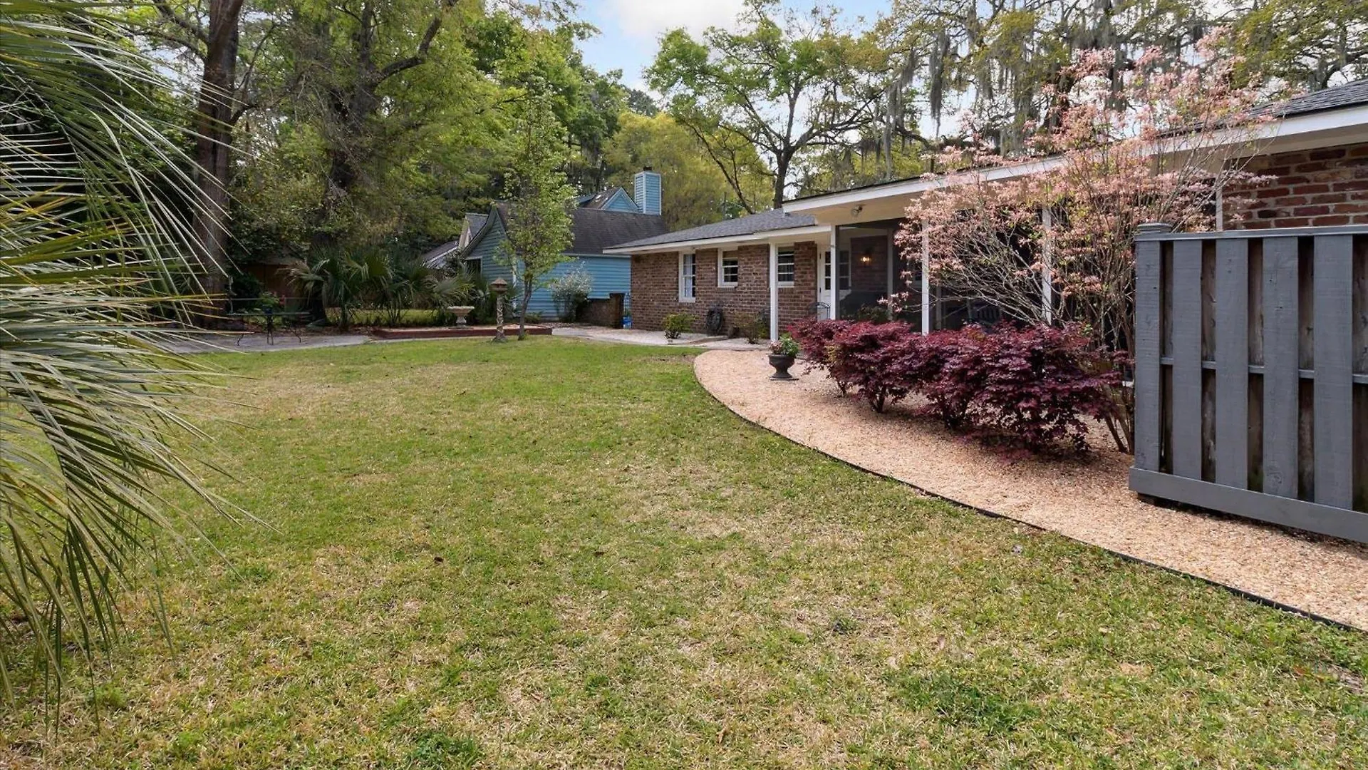 32 Romney Place Holiday home Savannah
