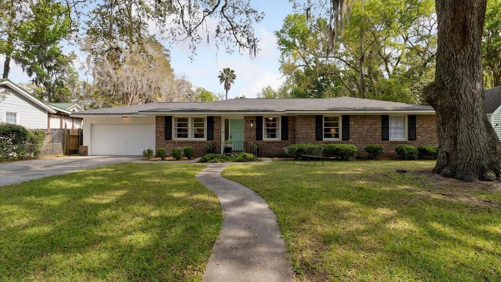 Holiday home 32 Romney Place Savannah