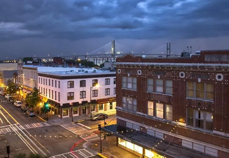 21 E York Savannah