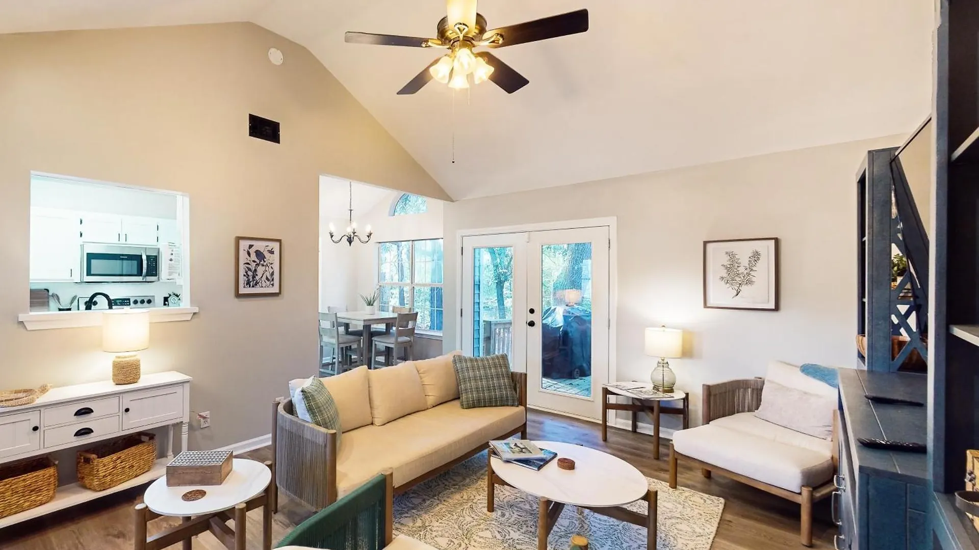 7 Leeward Ct. * Savannah