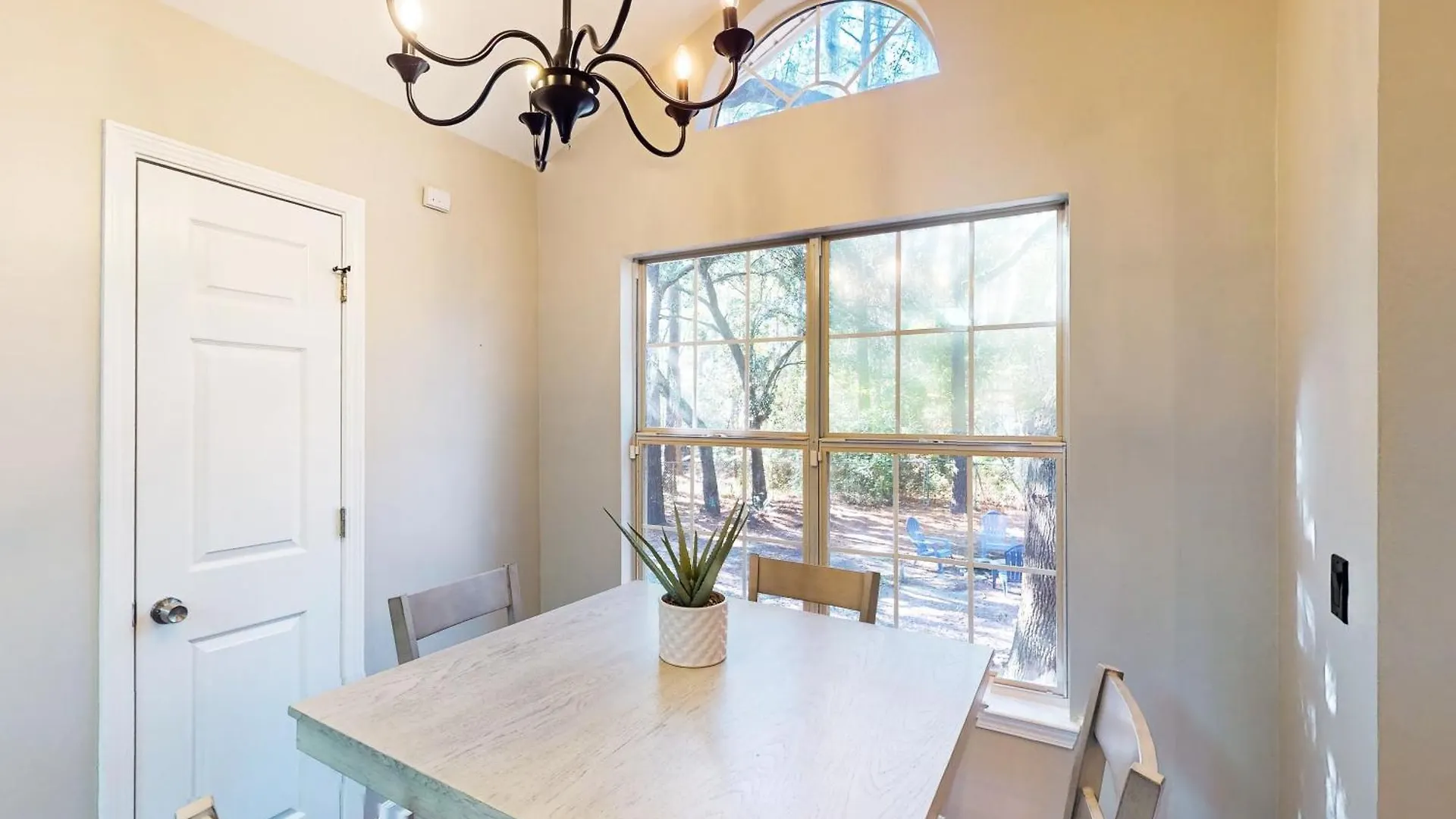 7 Leeward Ct. Holiday home