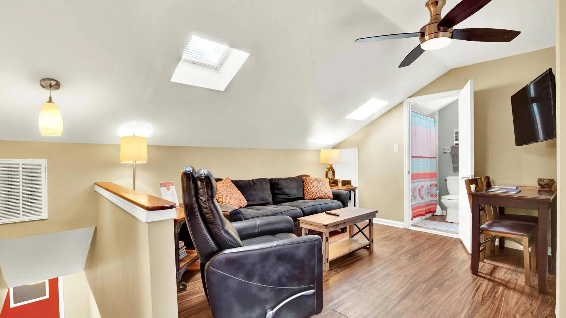 Apartment 704 Abercorn
