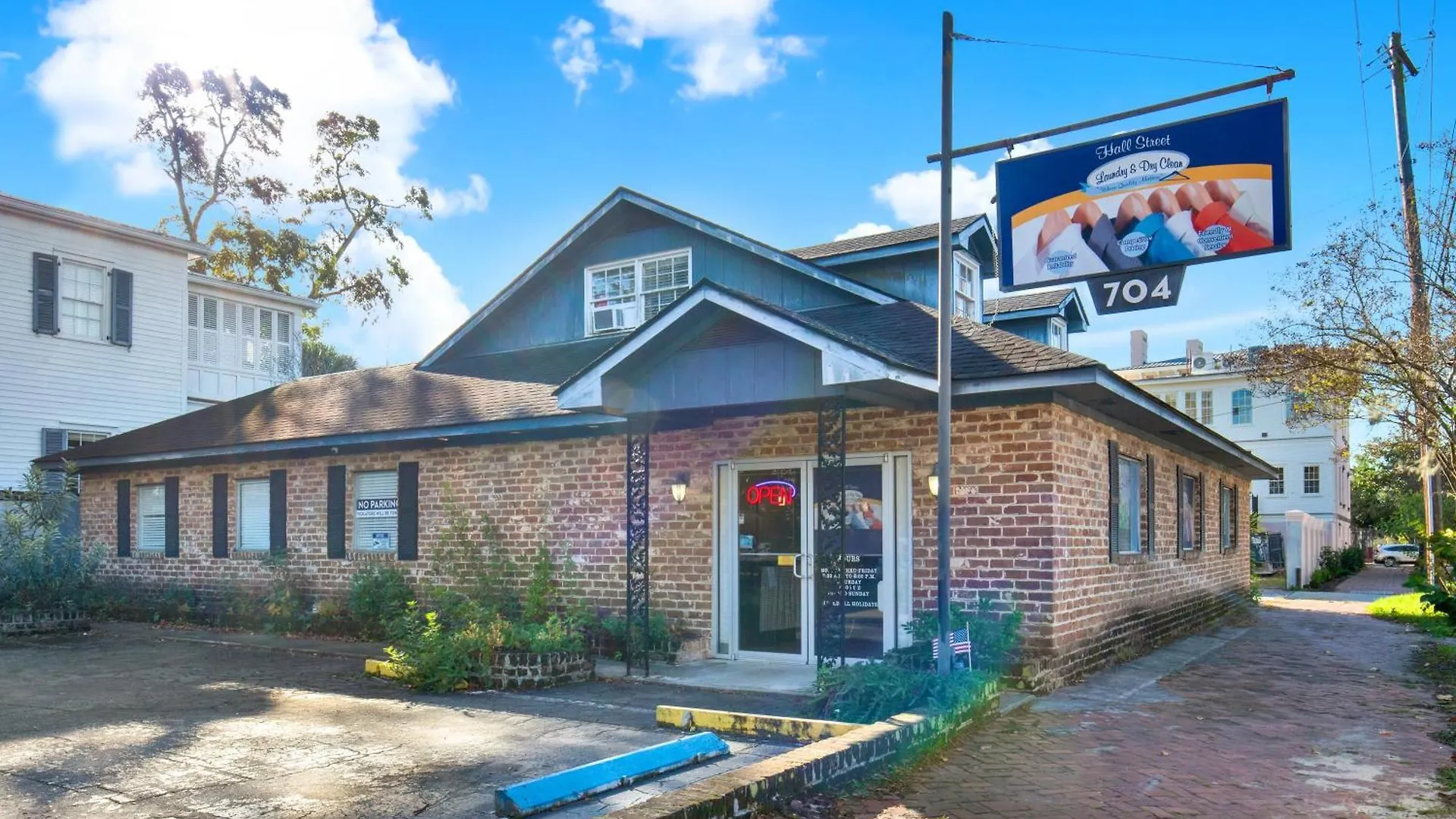 Apartment 704 Abercorn *