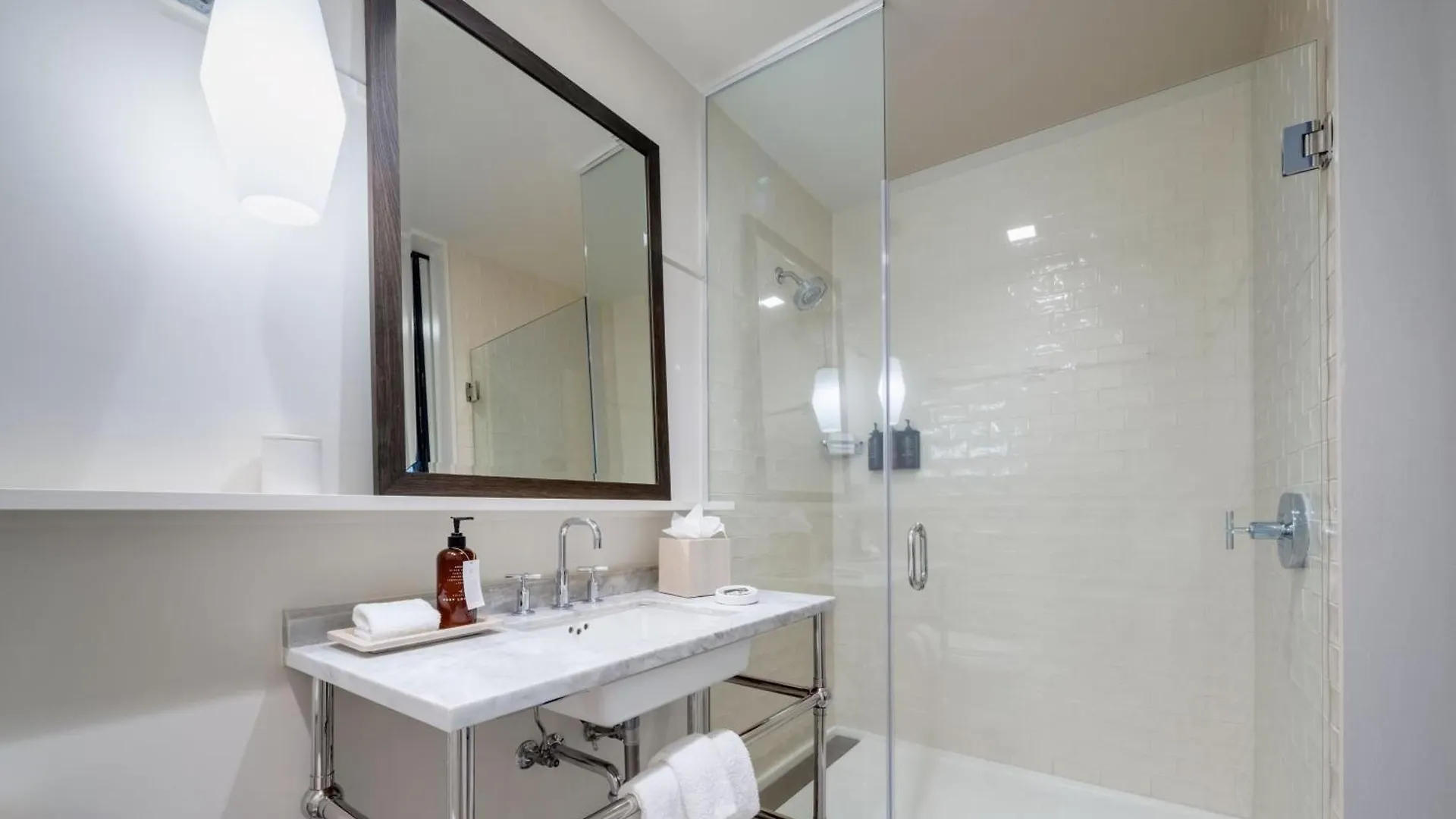 The Alida, Savannah, A Tribute Portfolio 5* Savannah