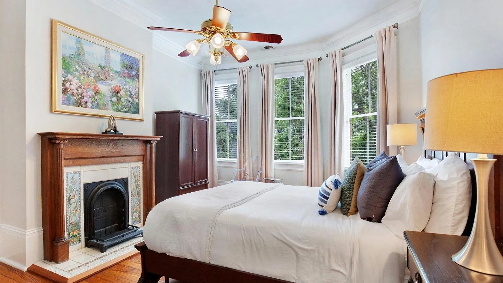 Whitfield Square Holiday home Savannah
