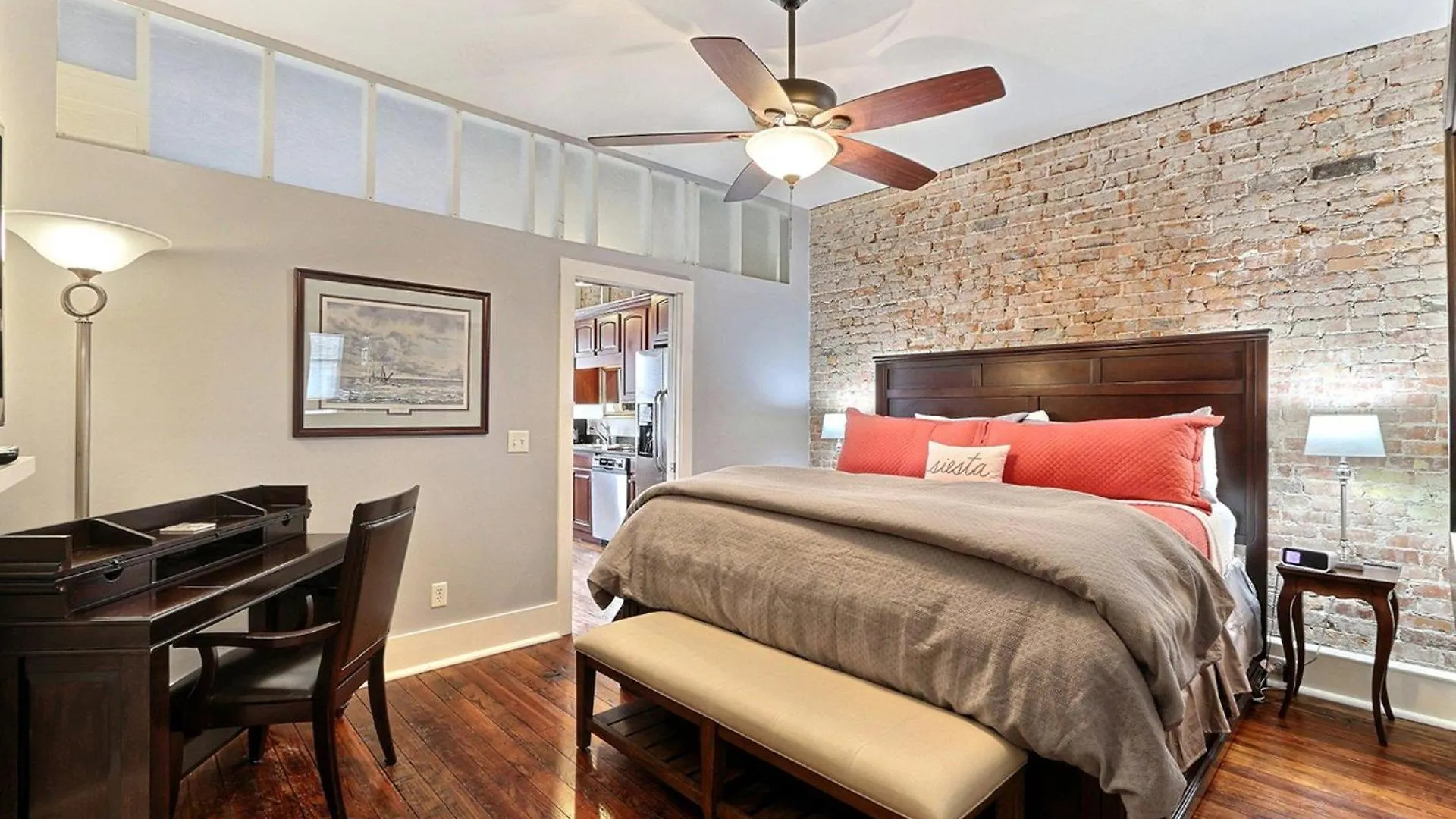 Ellis Square Loft *