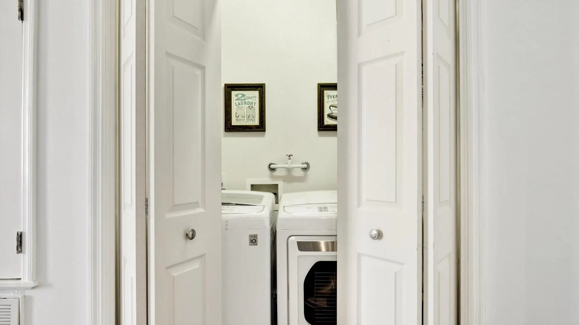 Broughton Retreat Apartment Savannah