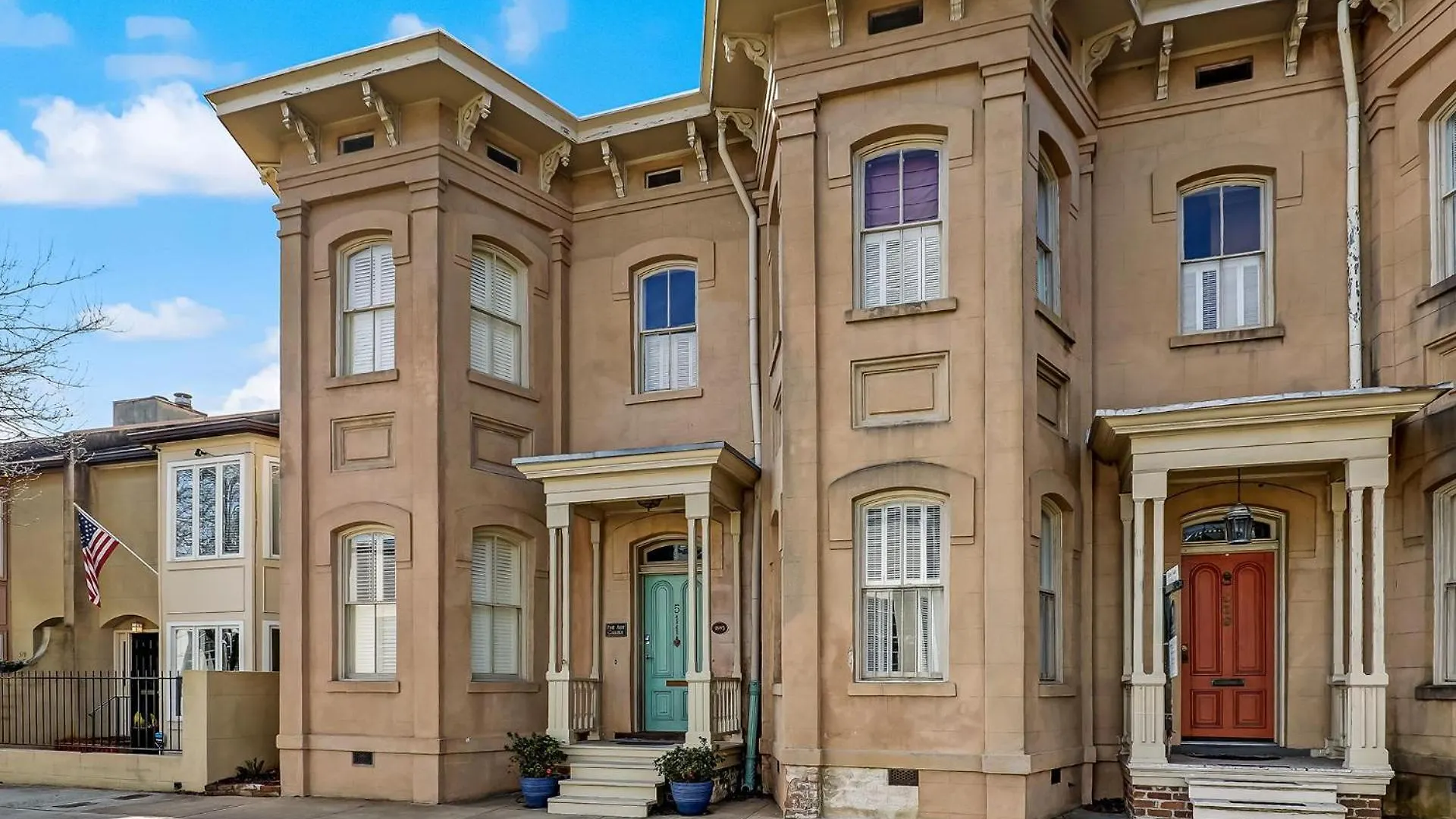 Broughton Street Main House * Savannah
