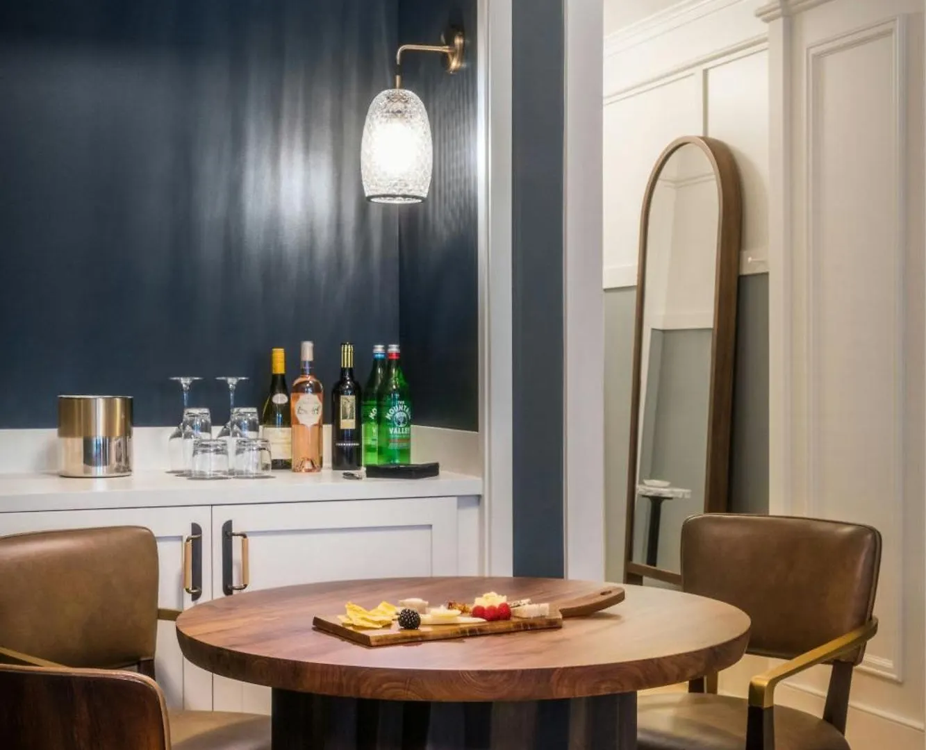 Perry Lane Hotel, A Luxury Collection Hotel, Hotel
