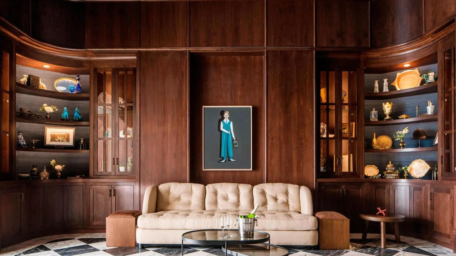 Perry Lane Hotel, A Luxury Collection Hotel, Hotel 5*