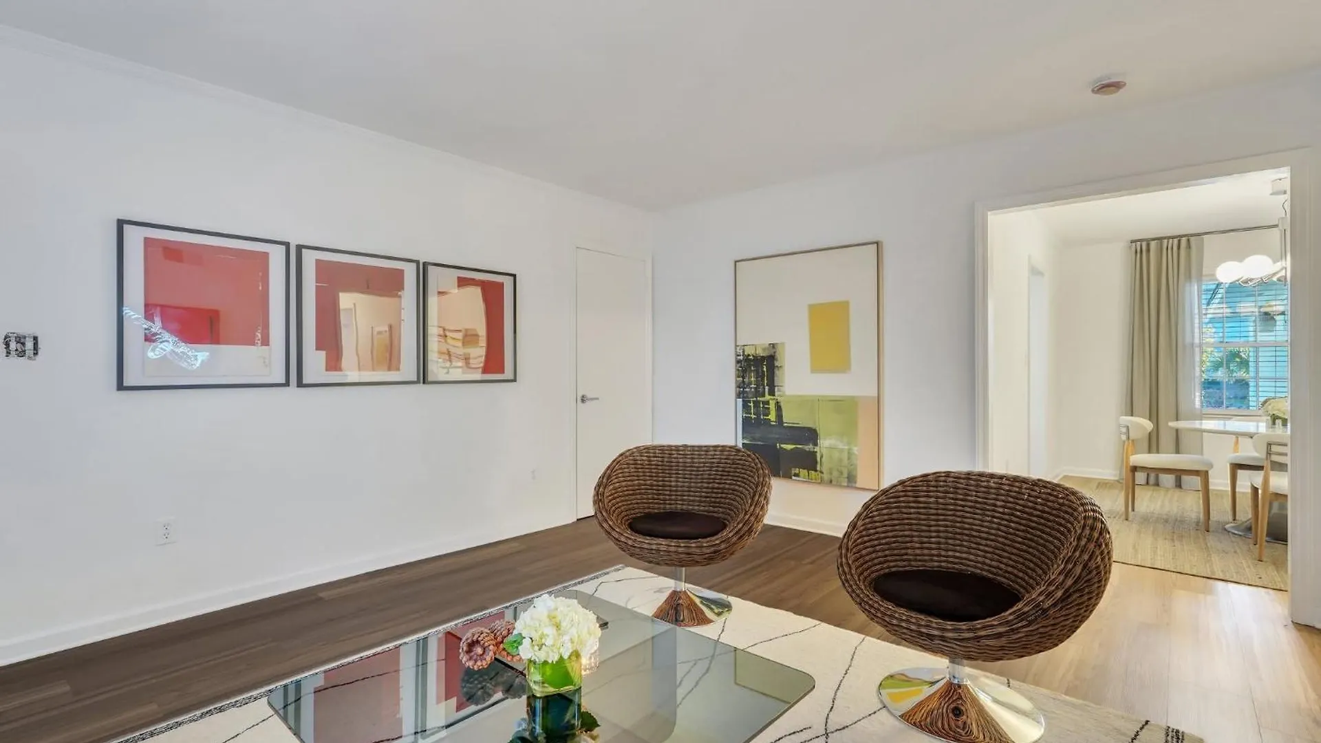 Spacious Mid-century Art Haven *