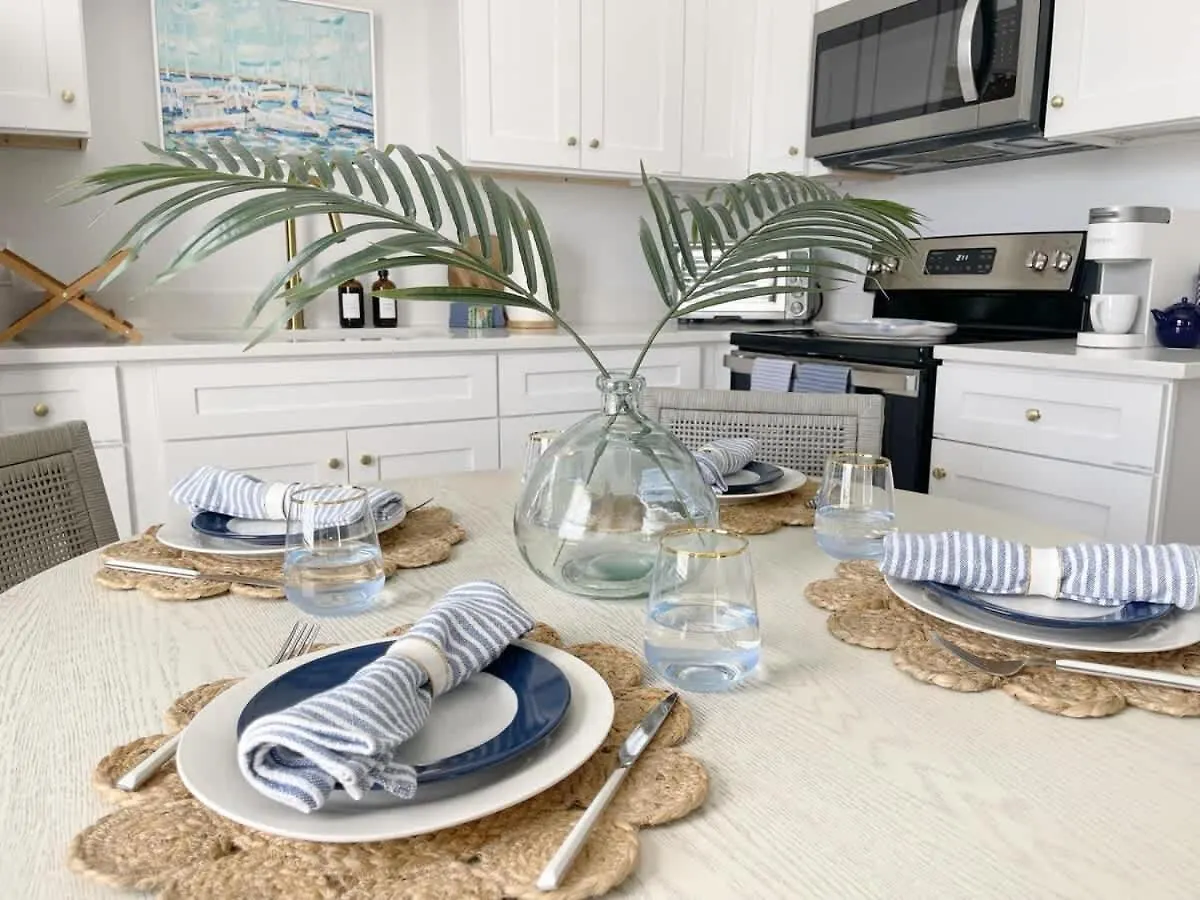 Holiday home Elegant Duplex Steps To Forsyth! *