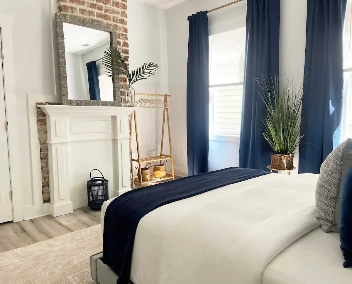 Holiday home Elegant Duplex Steps To Forsyth! *