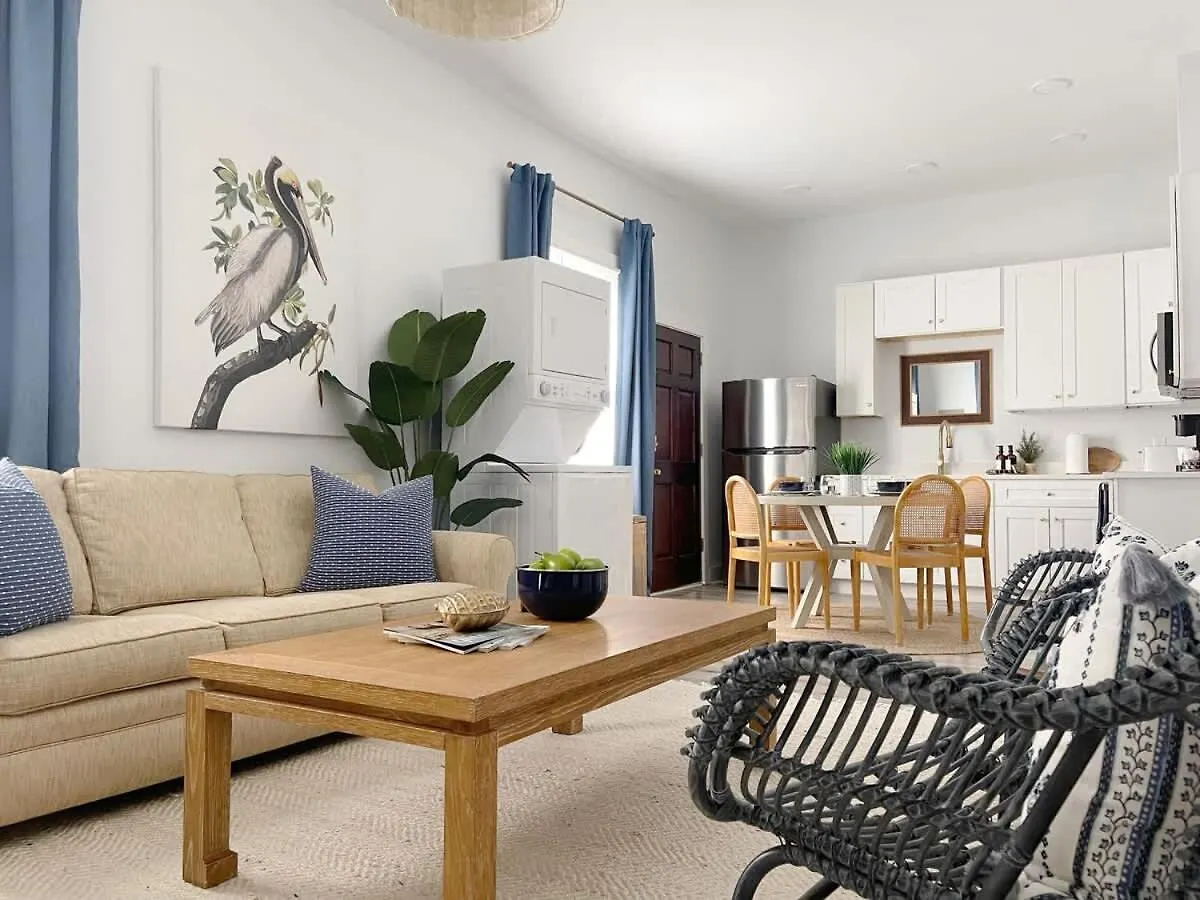 Elegant Duplex Steps To Forsyth! * Savannah