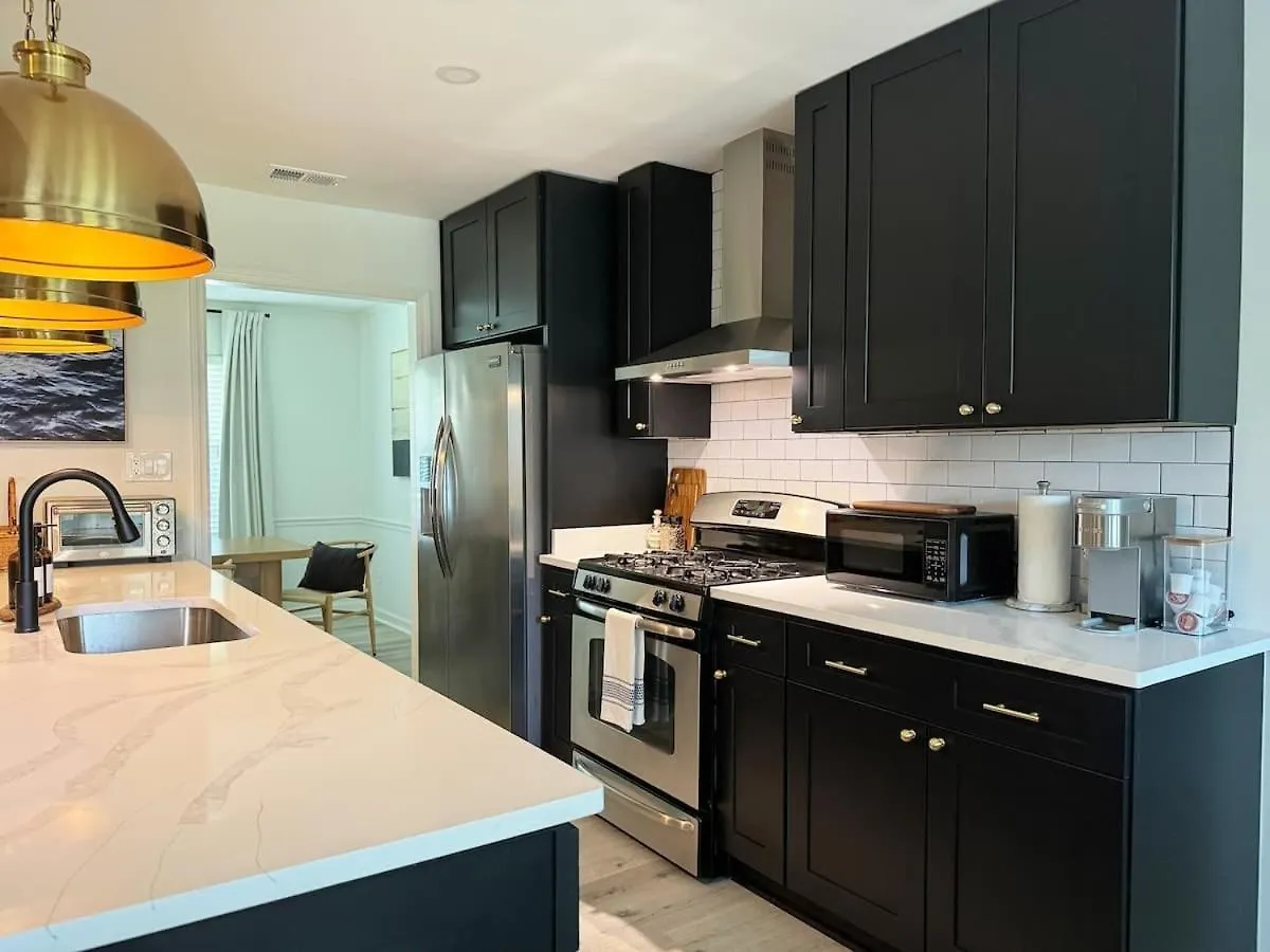 Modern Near & Dog Friendly Nyaraló Savannah