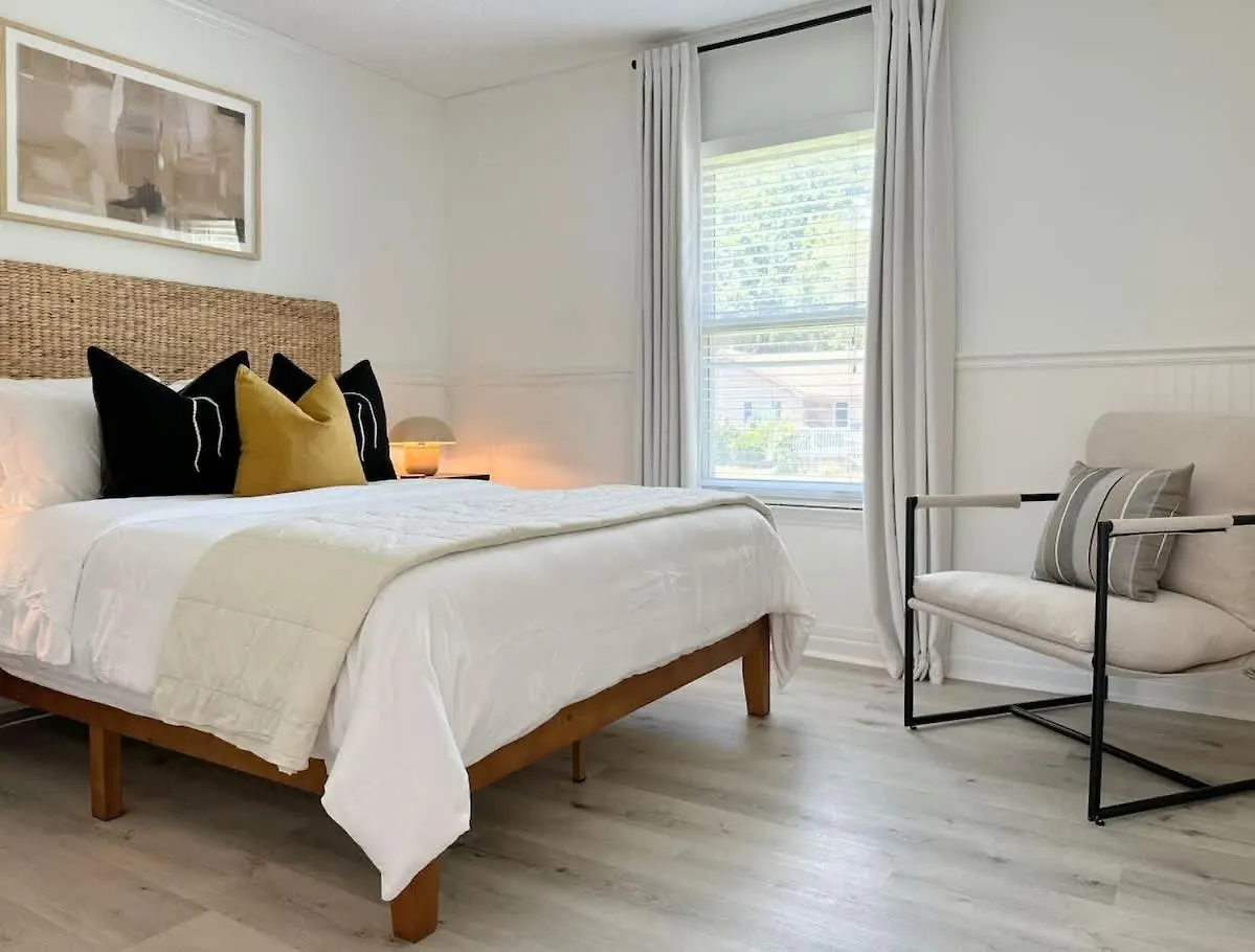 Nyaraló Modern Near & Dog Friendly Savannah