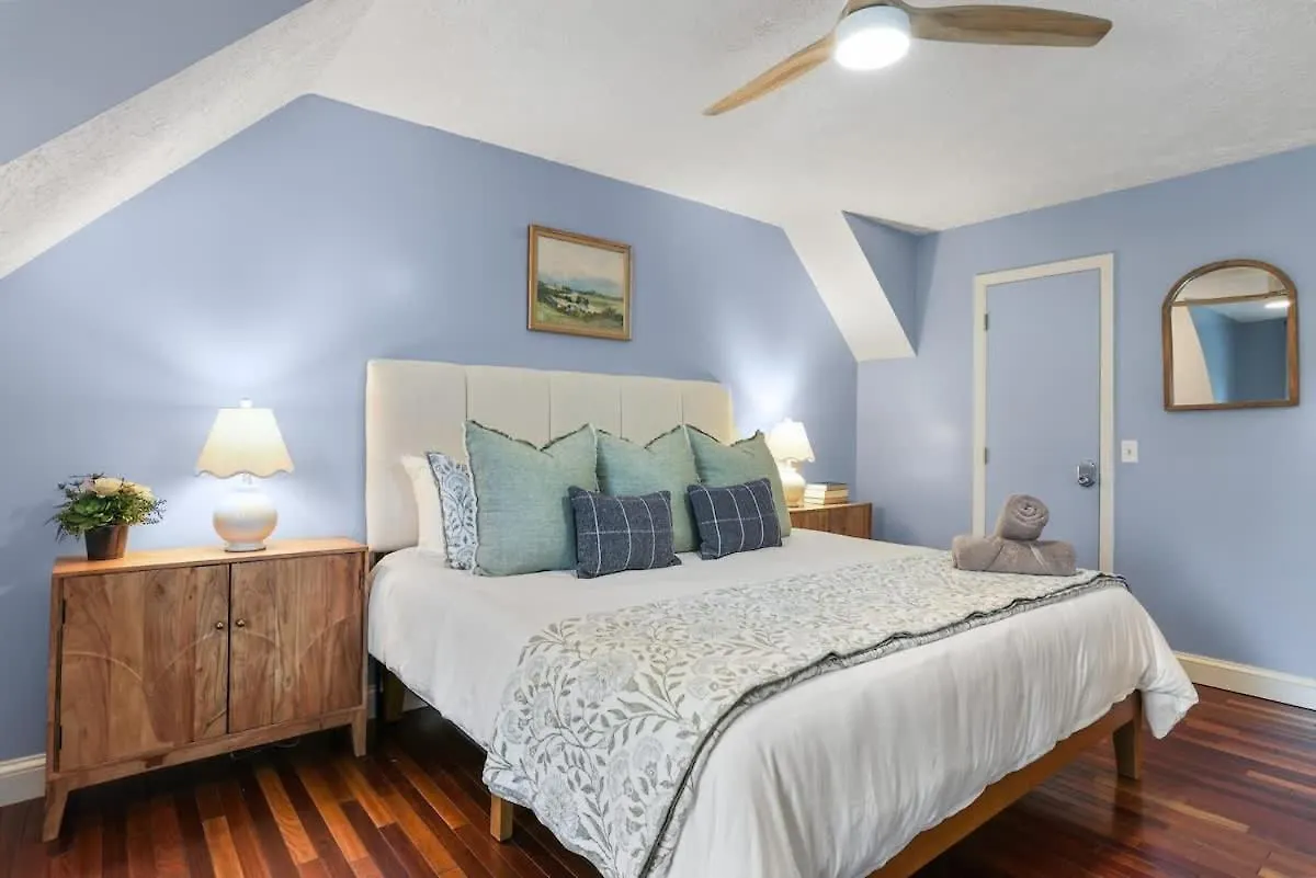Family & Dog-friendly House W Pool & Entertainment Galore! Halfway To Downtown And Tybee * Savannah