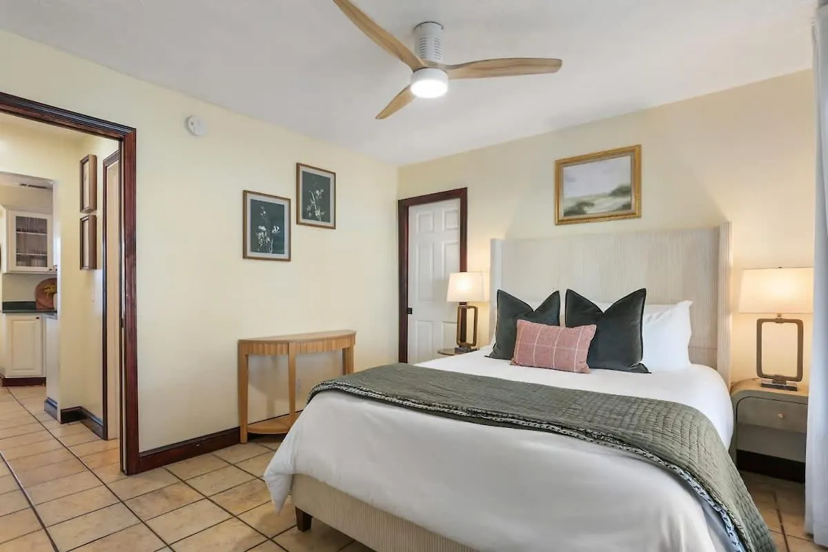 Family & Dog-friendly House W Pool & Entertainment Galore! Halfway To Downtown And Tybee * Savannah